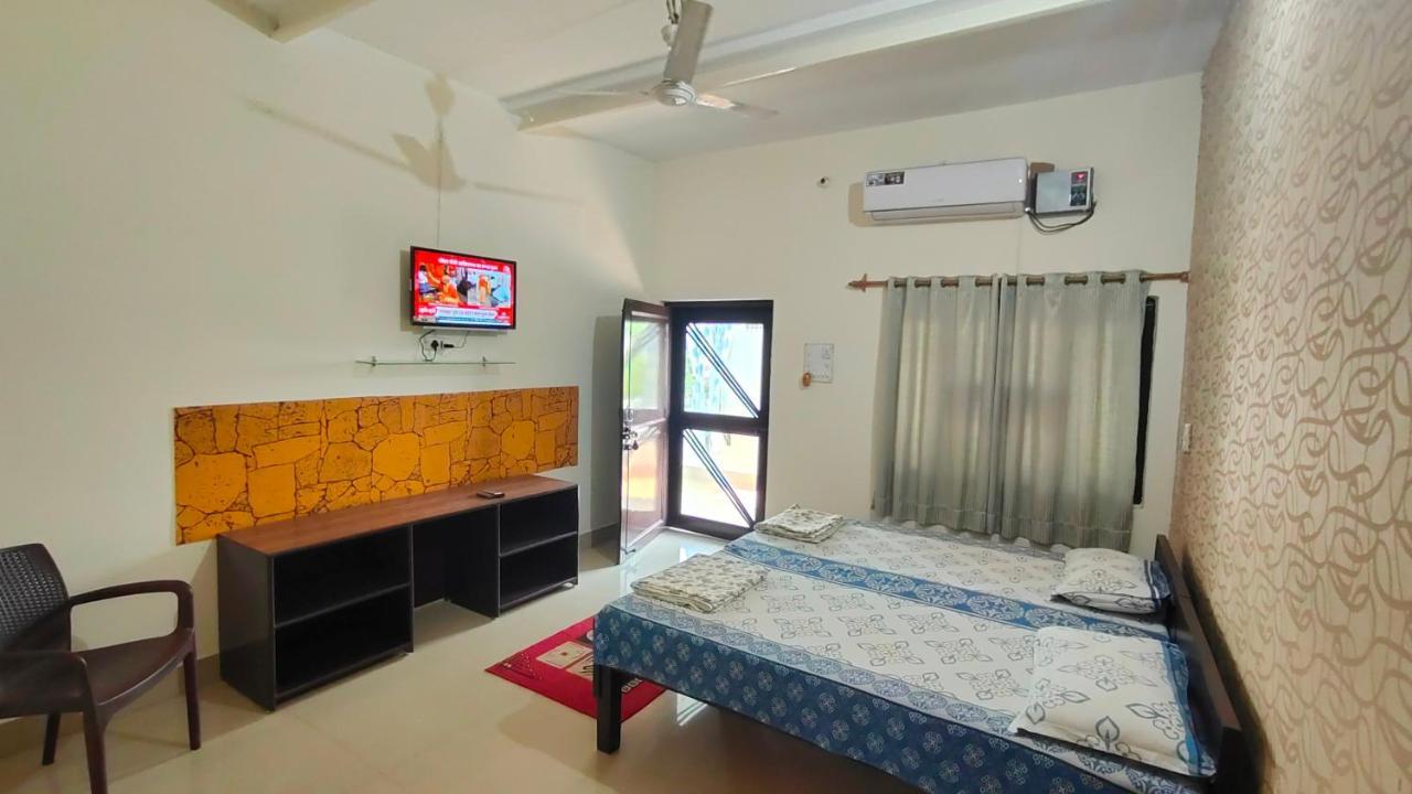 Iora Guest House バラトプル エクステリア 写真